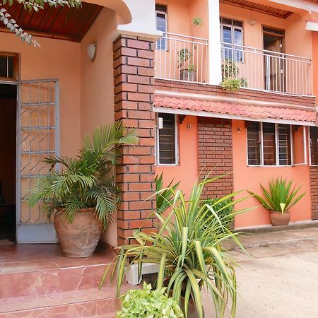 Hotel Acacia Кампала Екстер'єр фото